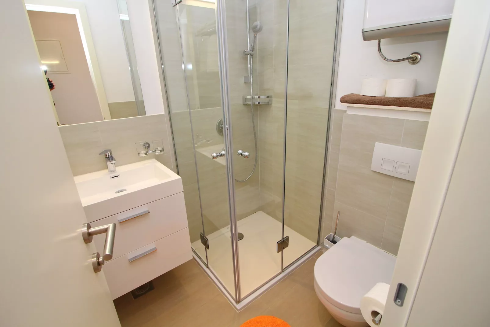 Apartments Kula - One-Bedroom Apartment with Terrace and Sea View-B1-Badkamer