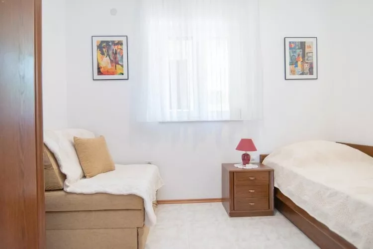 Apartments Paco - Two-Bedroom Apartment with Terrace and Sea View A2 (ST)-Slaapkamer