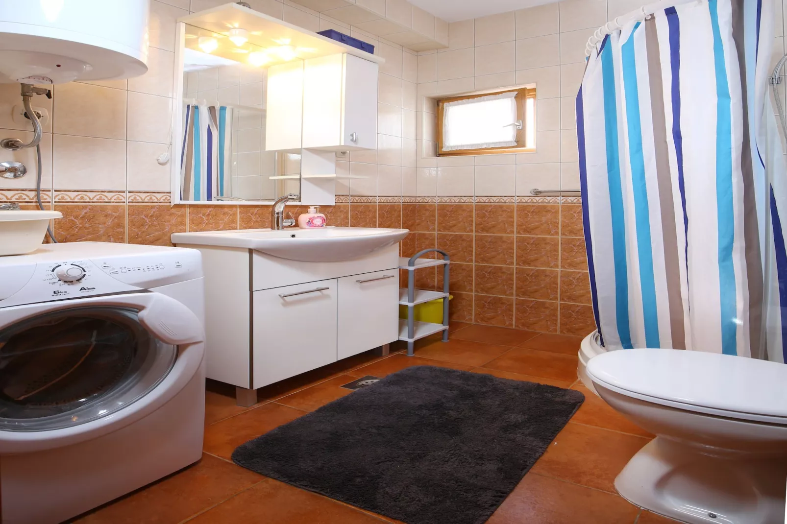 Apartments Boro - Two Bedroom Apartment with Terrace (A3)-Badkamer