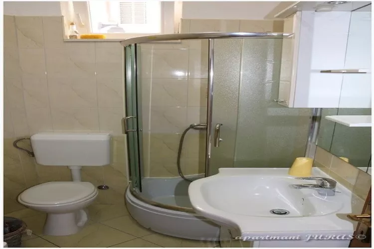 Apartments Juras - Two Bedroom Apartment with Terrace and sea view (Antonio)-Badkamer