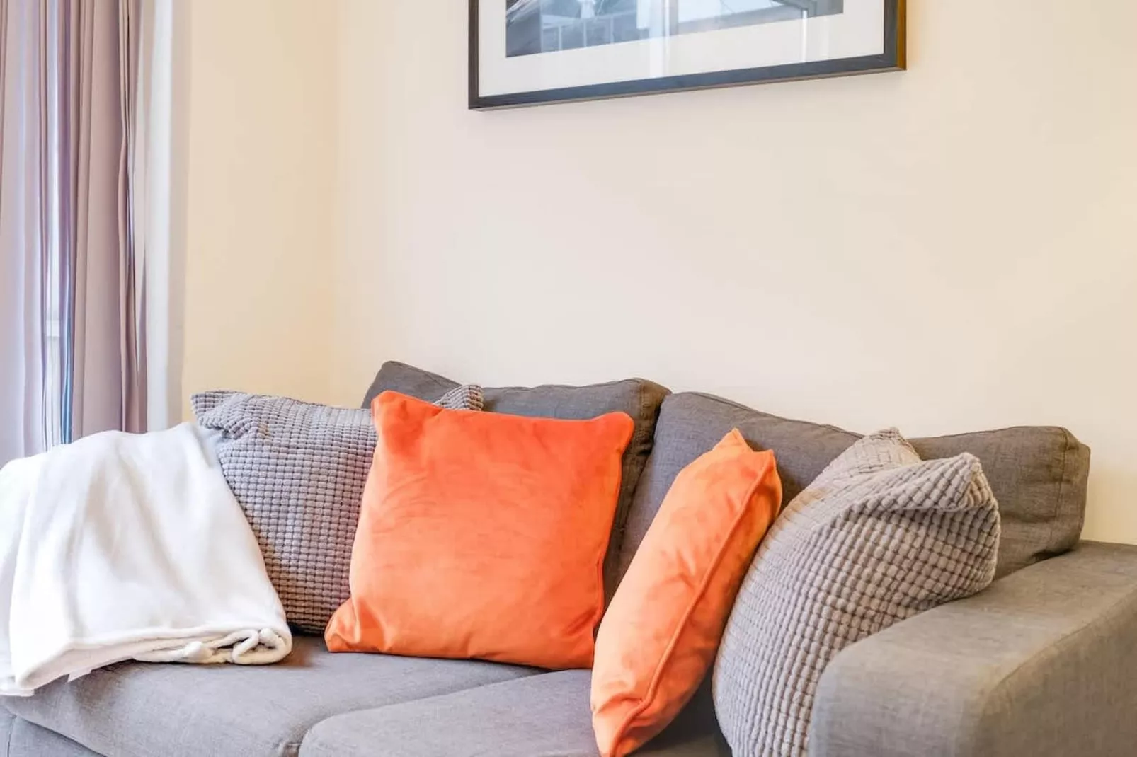 HP13 Arnison 94-Woonkamer