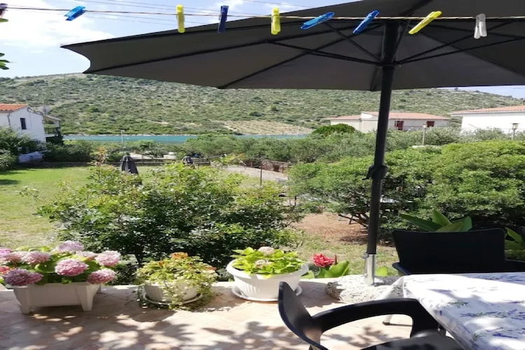 Apartments Juras - Two Bedroom Apartment with Terrace and sea view (Antonio)-Tuinen zomer