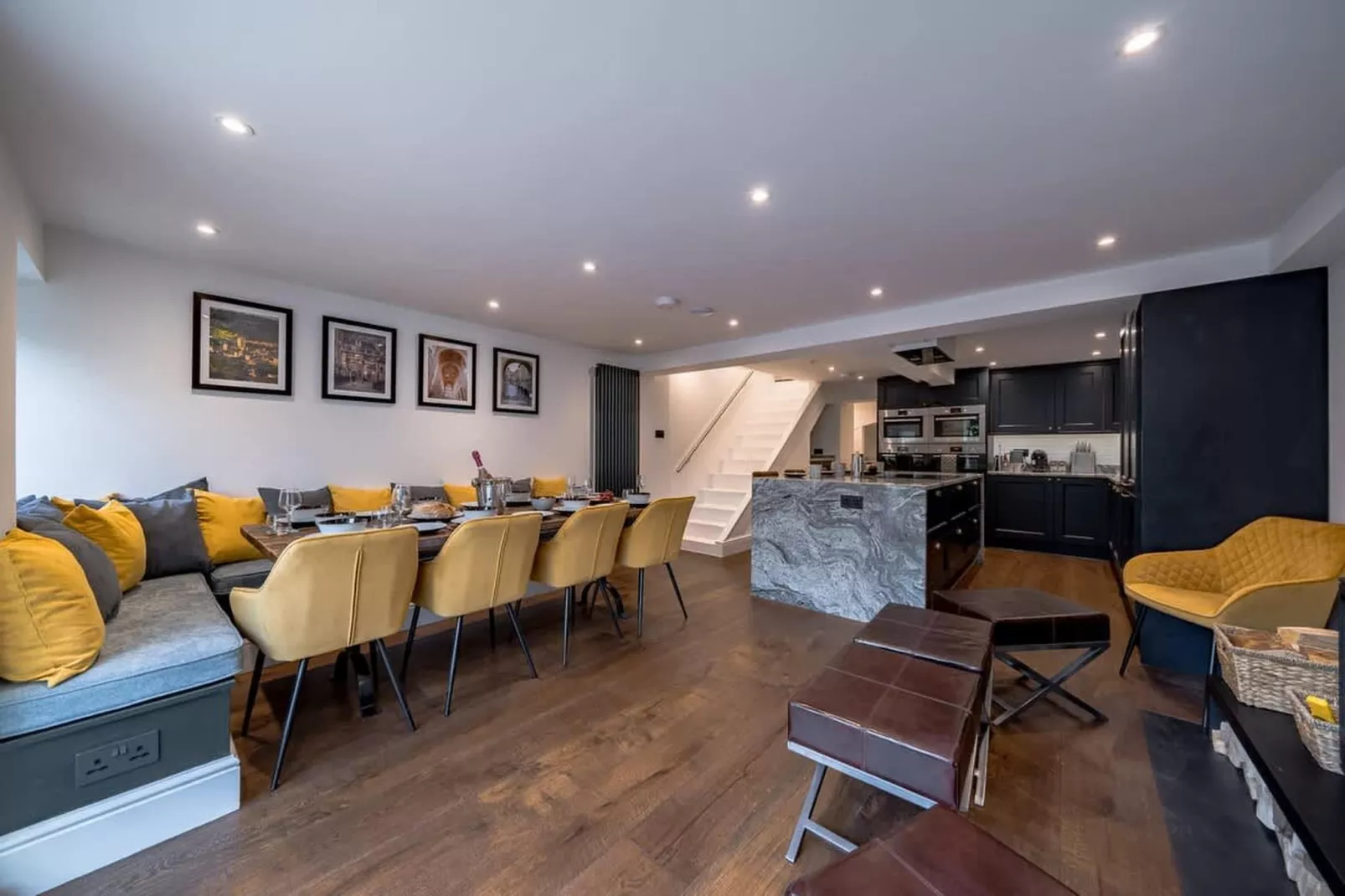 BA1 Walcot 4-Eetkamer