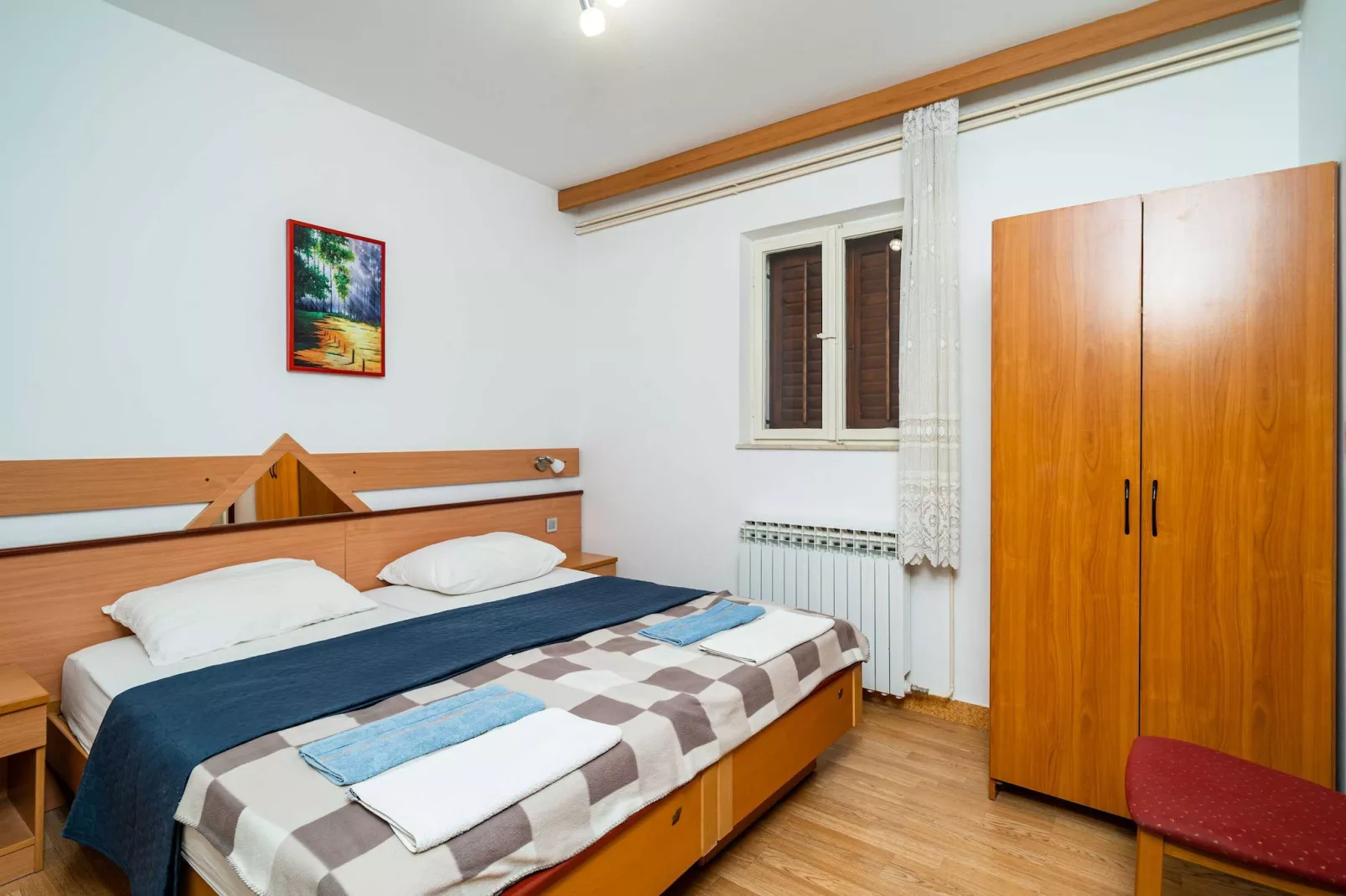 Apartments Klis -Two-Bedroom Apartment with Terrace - Slaapkamer