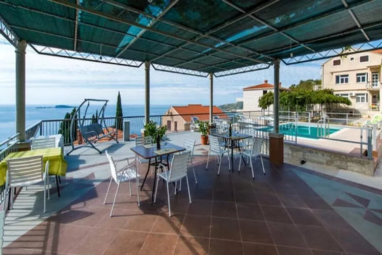 Apartments Klis -Studio Apartment with Terrace - 2 (B) - Terras