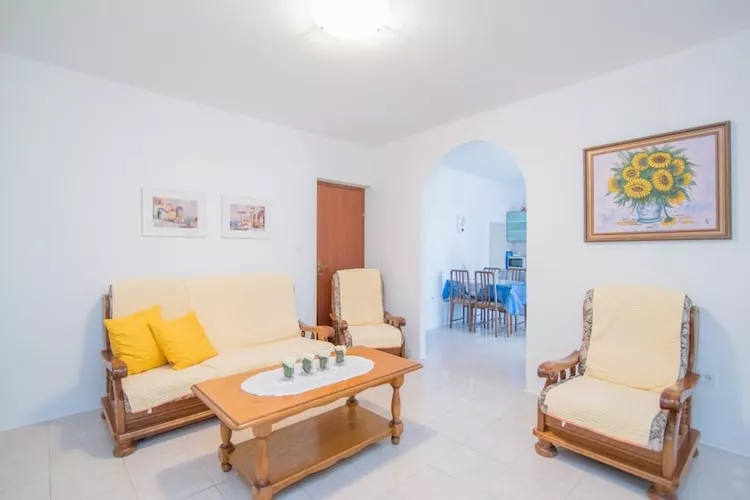 Apartments Paco - Superior Two-Bedroom Apartment with Terrace and Sea View A1 (ST)-Binnen