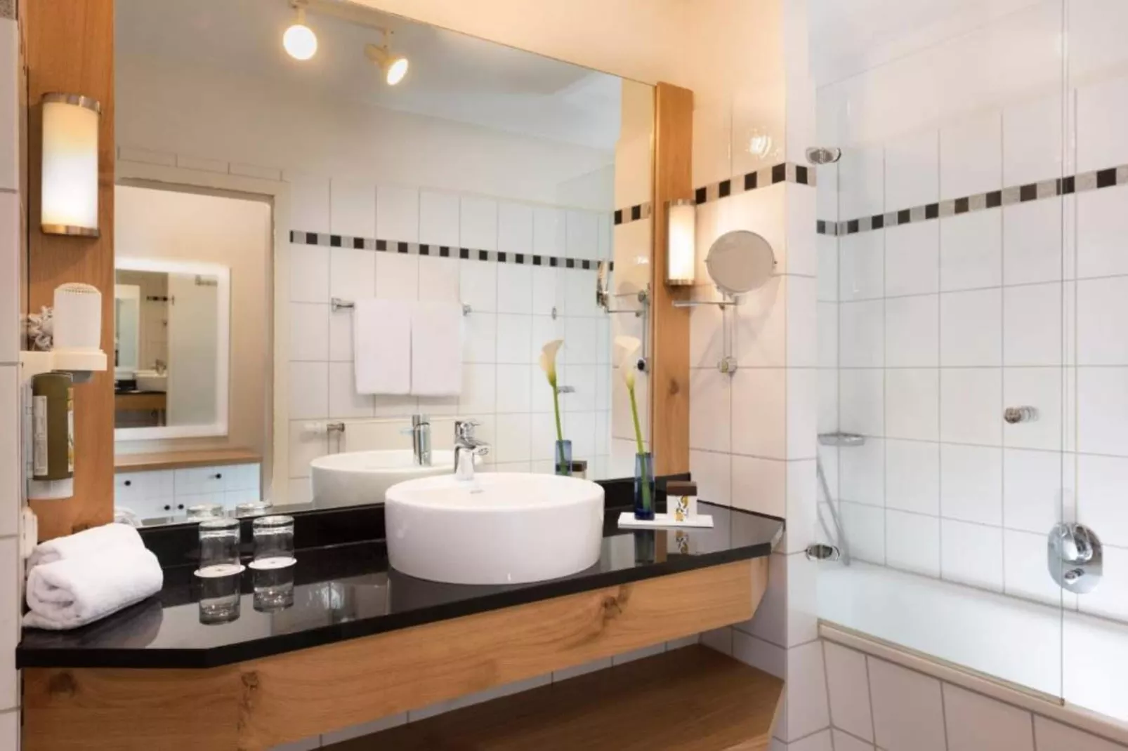 Marina Standard Double Room-Badkamer