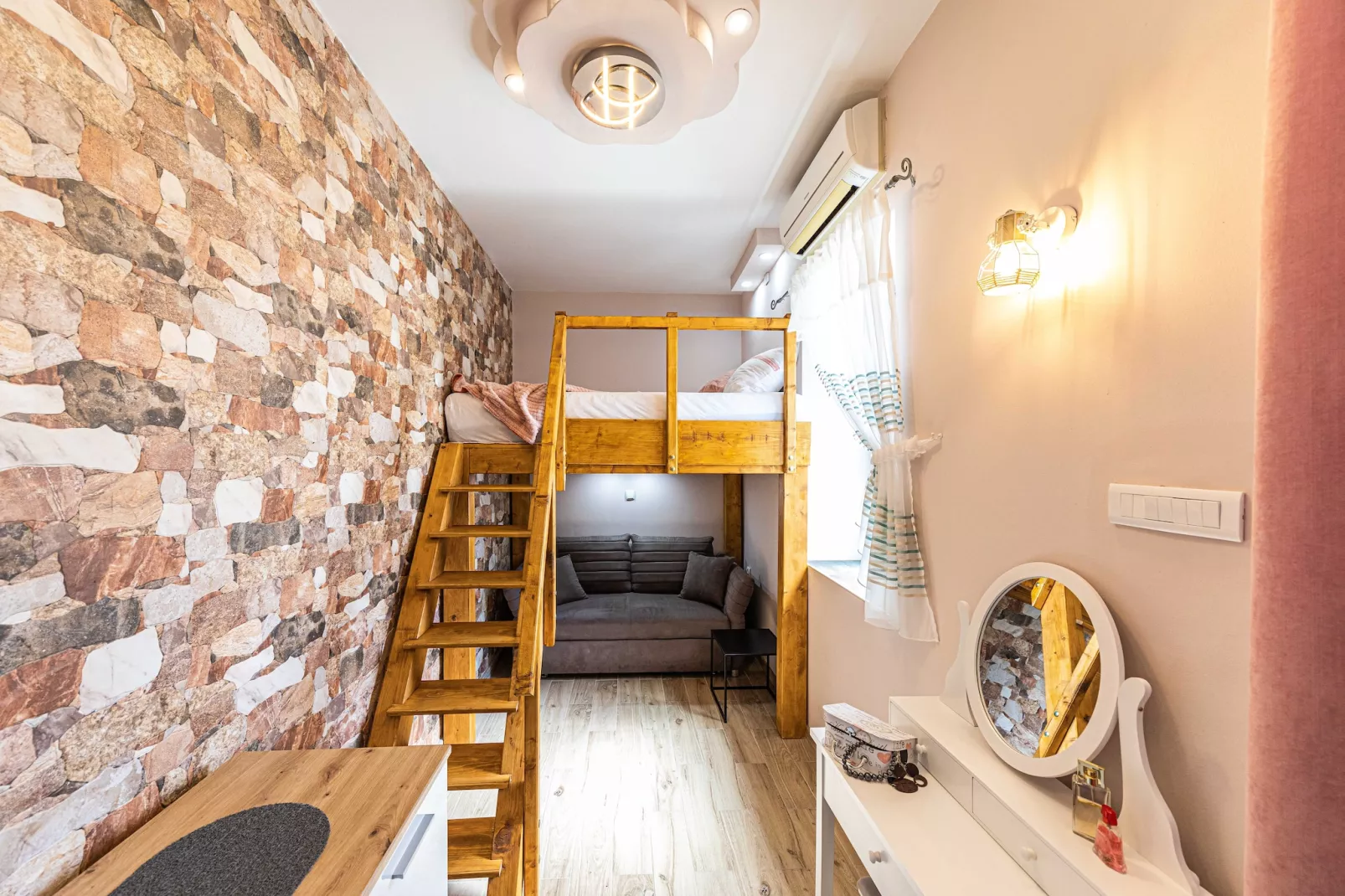 Apartments Keka - One Bedroom Apartment-Slaapkamer