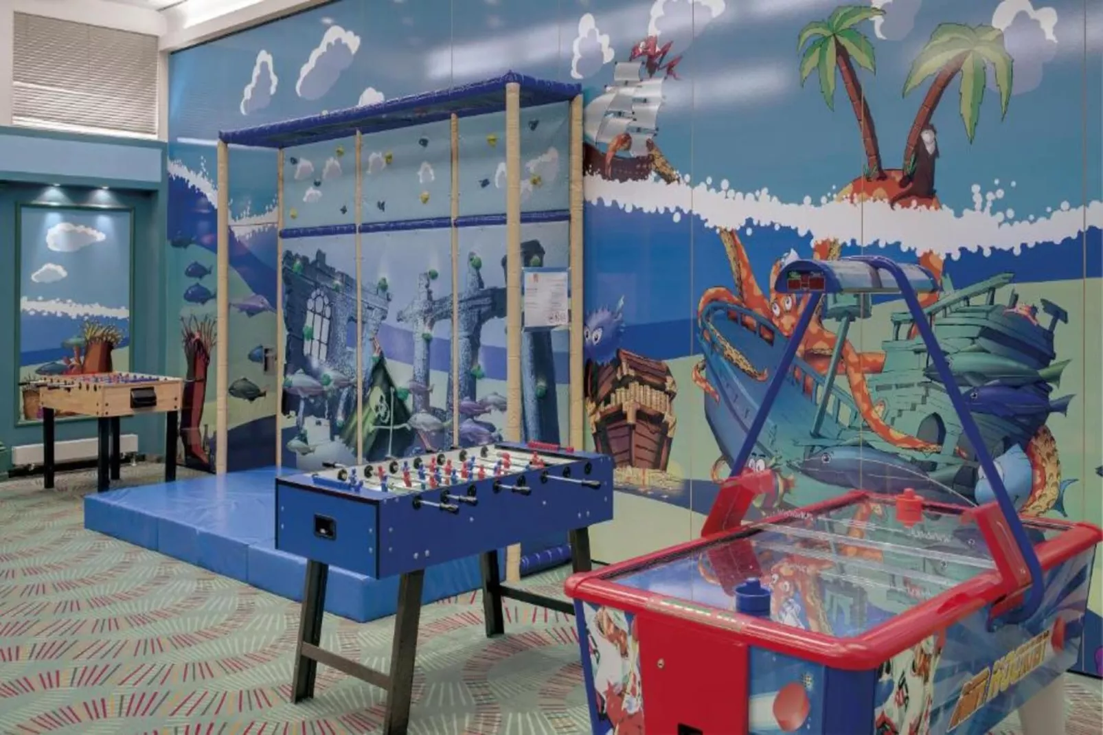 Marina 3 bed room apartment 6 guest-Faciliteiten