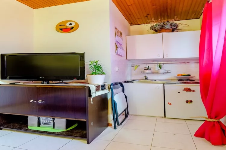 Studio Apartment Silvana (ST) - Studio Apartmen near the Park-Keuken