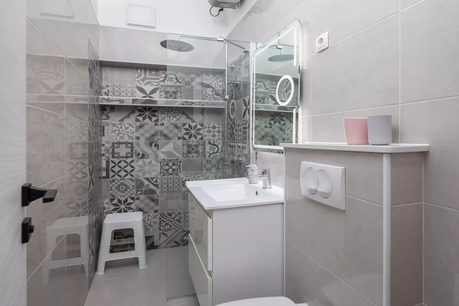 Apartments Tomas- Standard One Bedroom Apartment with Balcony (A2)-Badkamer