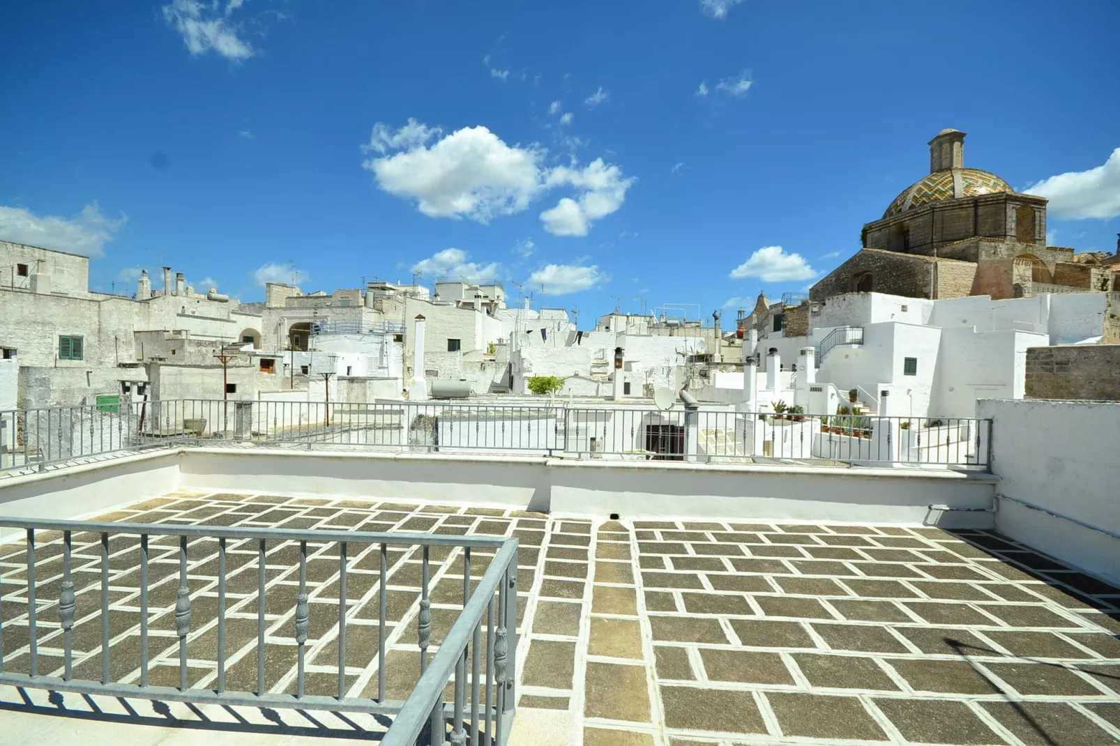 Palazzo Ostuni-Terrasbalkon