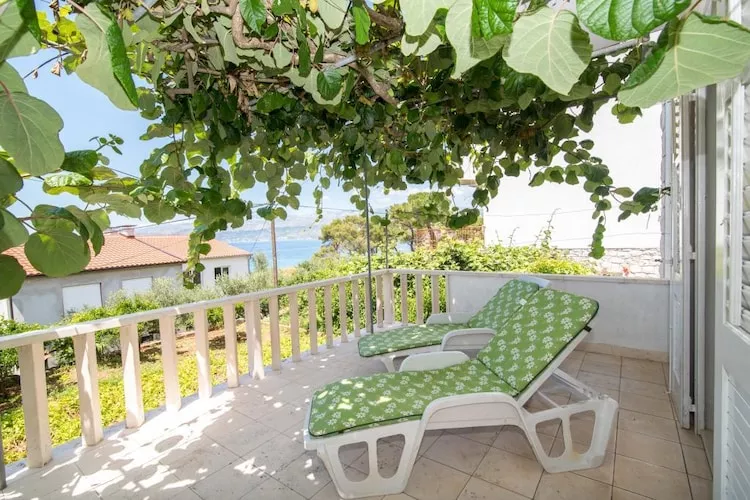 Apartment Vrandecic - Two Bedroom Apartment with Garden Terrace (Žarka) (ST)-Terras