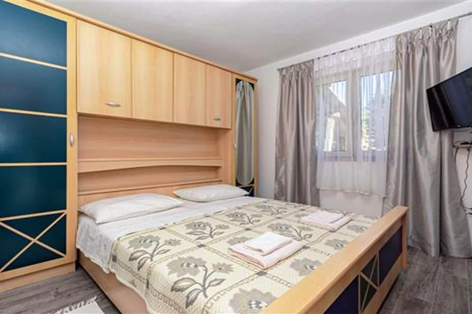 Apartments Radojković Lumbarda -One Bedroom Apartment with Terrace and Partial Sea View(A1)-Slaapkamer