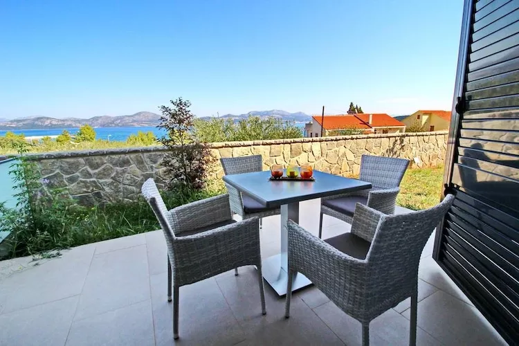 Apartments Kula - Two Bedroom Apartment with Terrace and Sea View C4 - Terras
