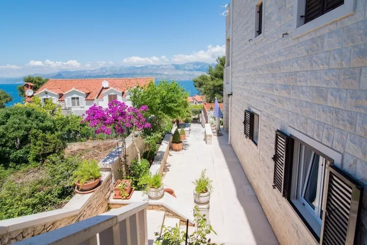 Apartments Paco - Two-Bedroom Apartment with Terrace and Sea View A2 (ST)-Buitenlucht