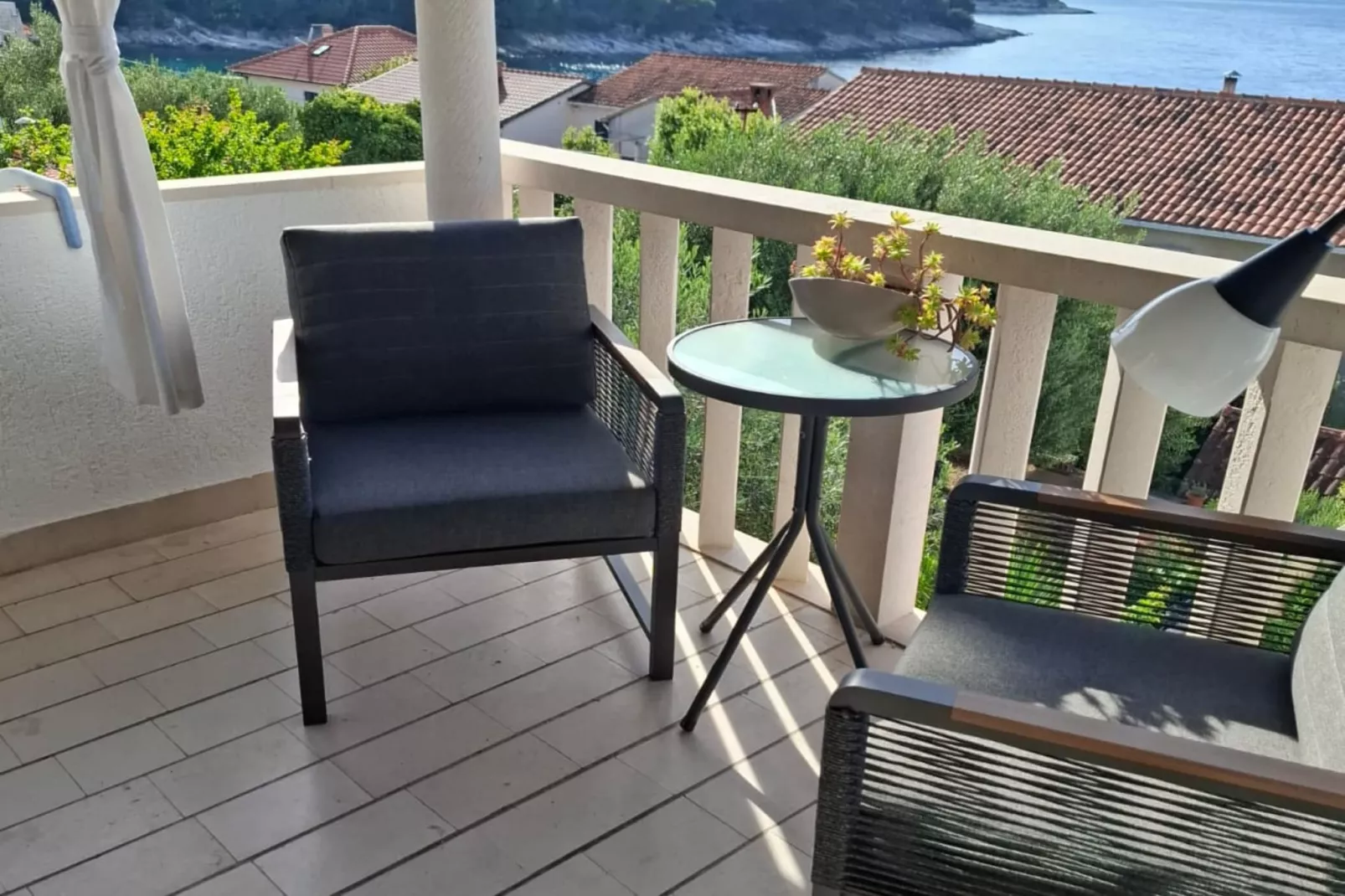 Three bedroom Apartment with terrace and sea view (Nera)-Terrasbalkon