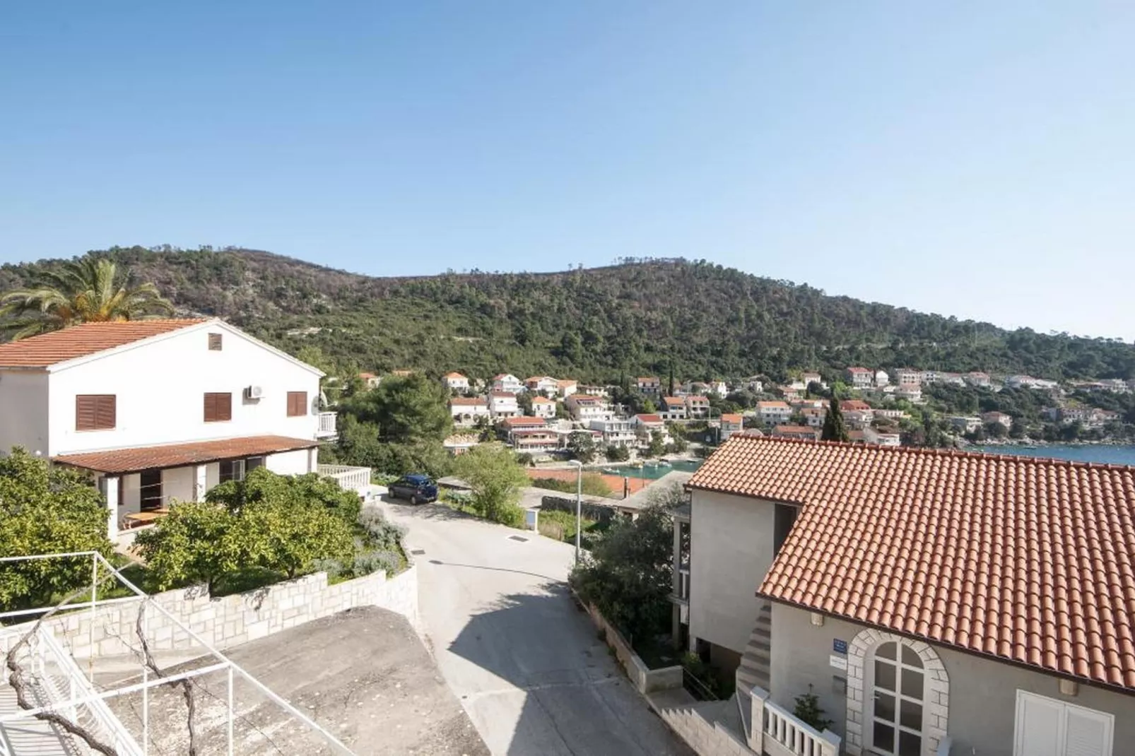 Bertie's Lodge - One Bedroom Apartment  with Terrace and Sea View(A2)-Uitzicht