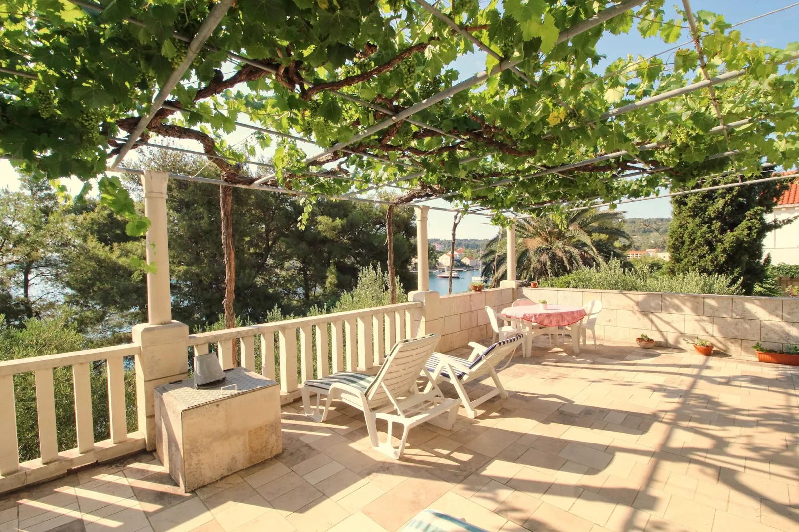 Apartment Kim- Two Bedroom Apartment with Terrace and Sea View-Terras