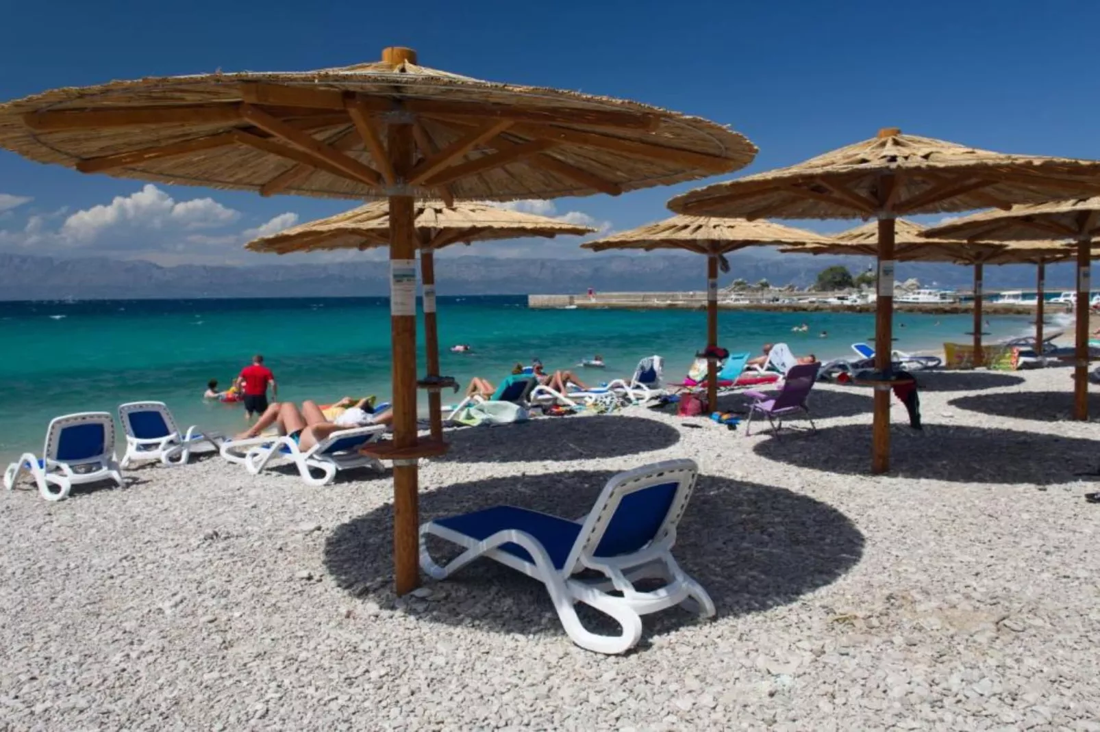Apartments Kula - Three Bedroom Apartment with Terrace and Sea View C5 - Sfeer