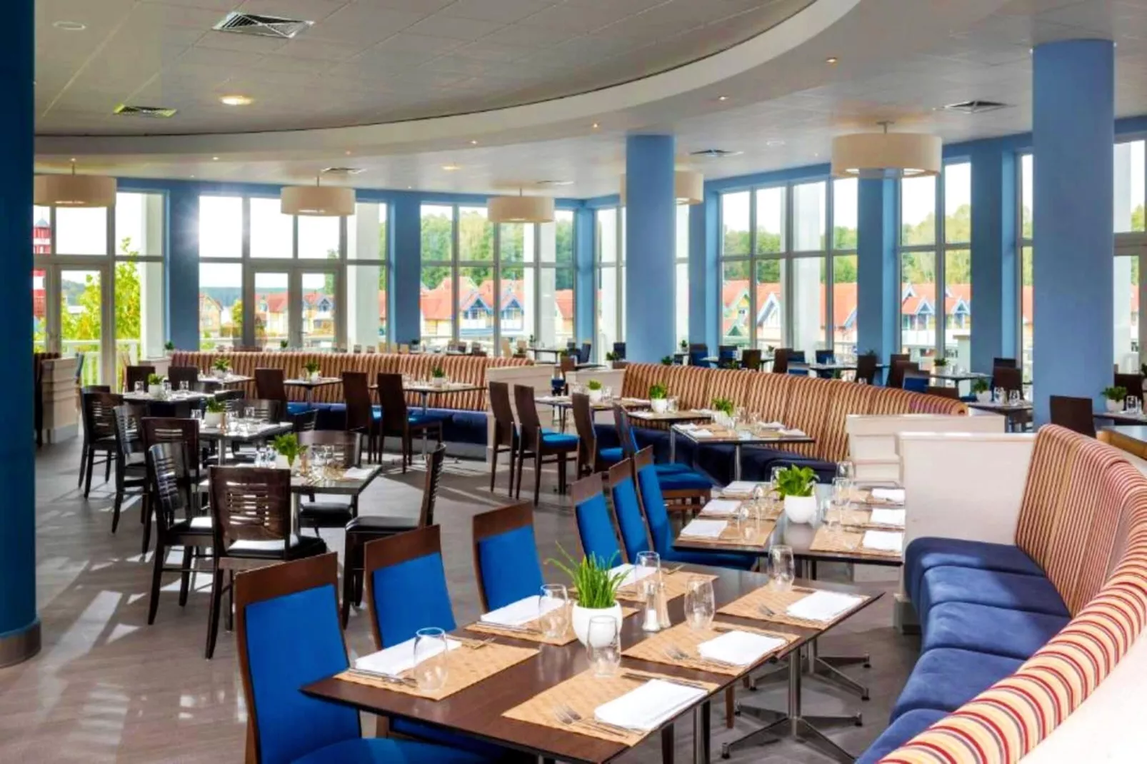 Hafendorf Superior Double Room with Lakeview Balcony-Faciliteiten