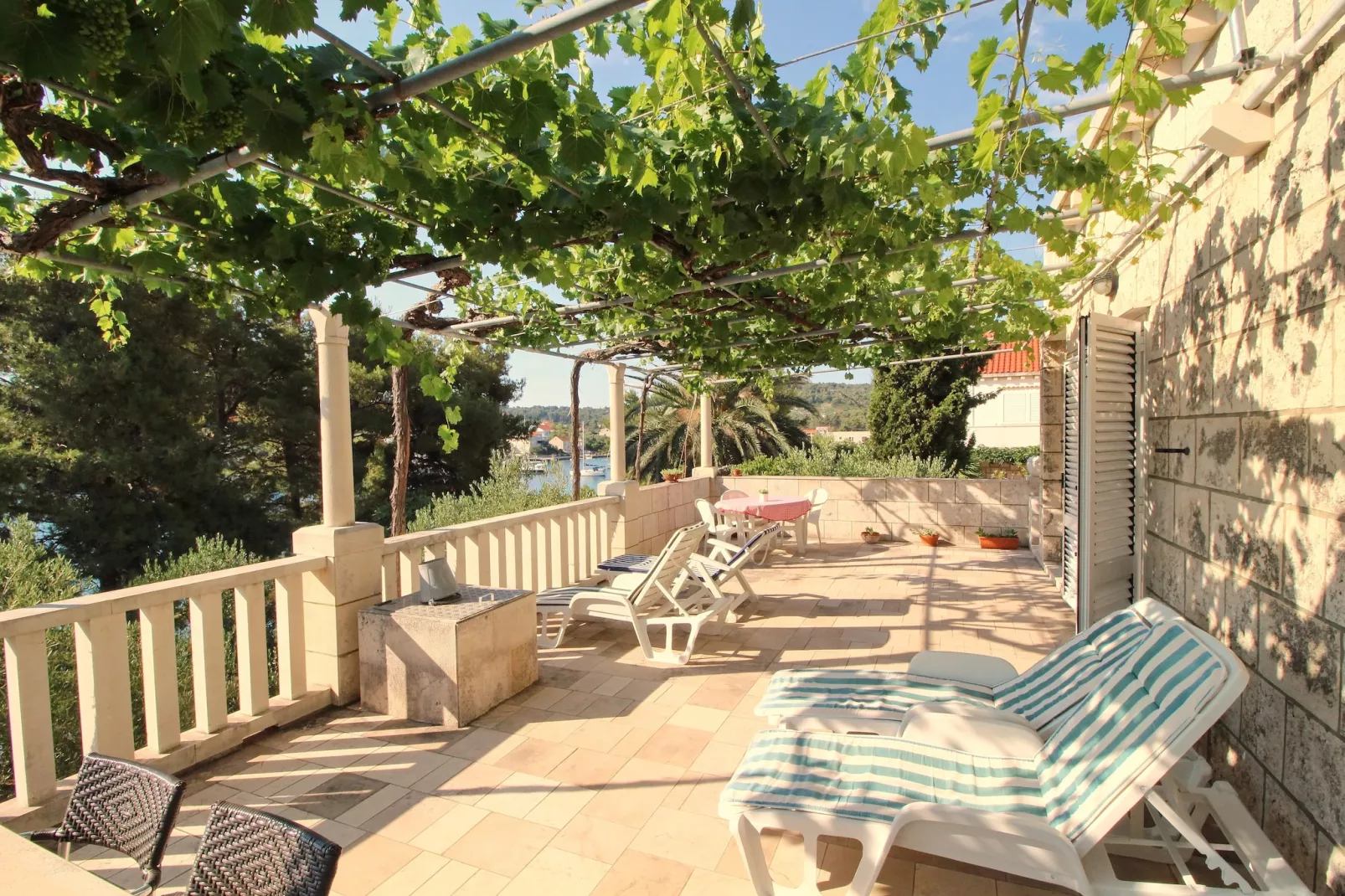 Apartment Kim- Two Bedroom Apartment with Terrace and Sea View-Terras