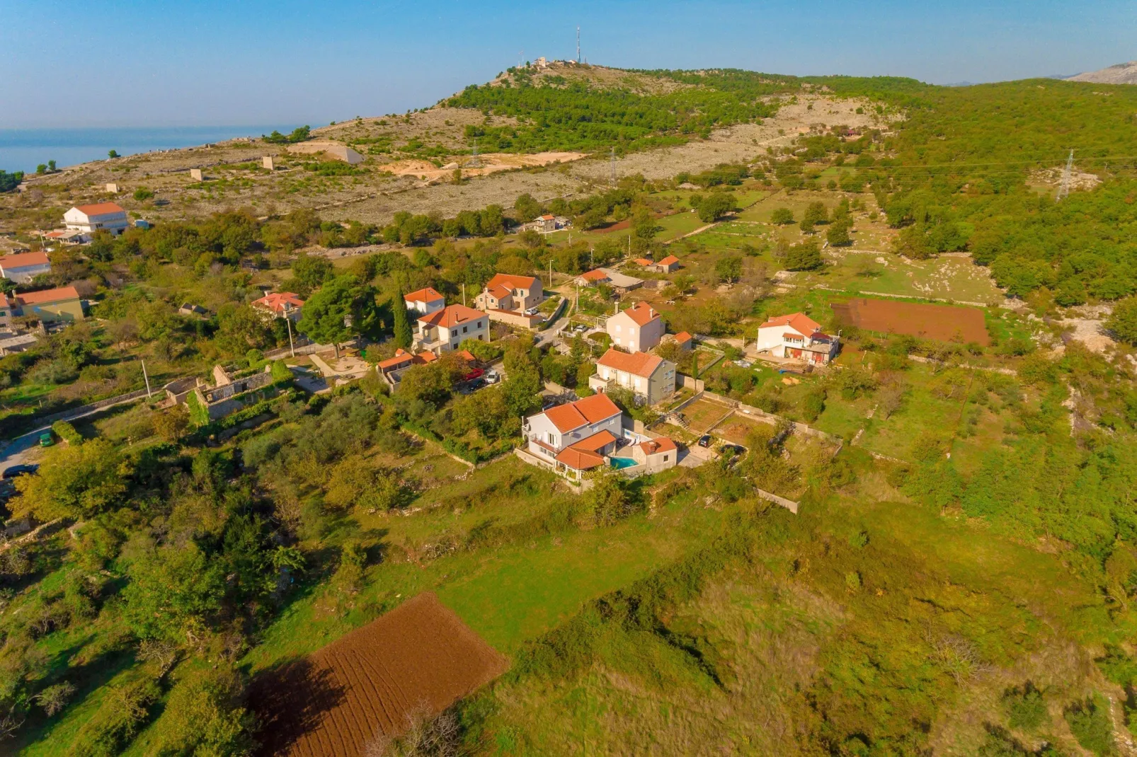 Holiday Home Trojković- Four Bedroom Holiday Home with Terrace and Swimming Pool-Uitzicht