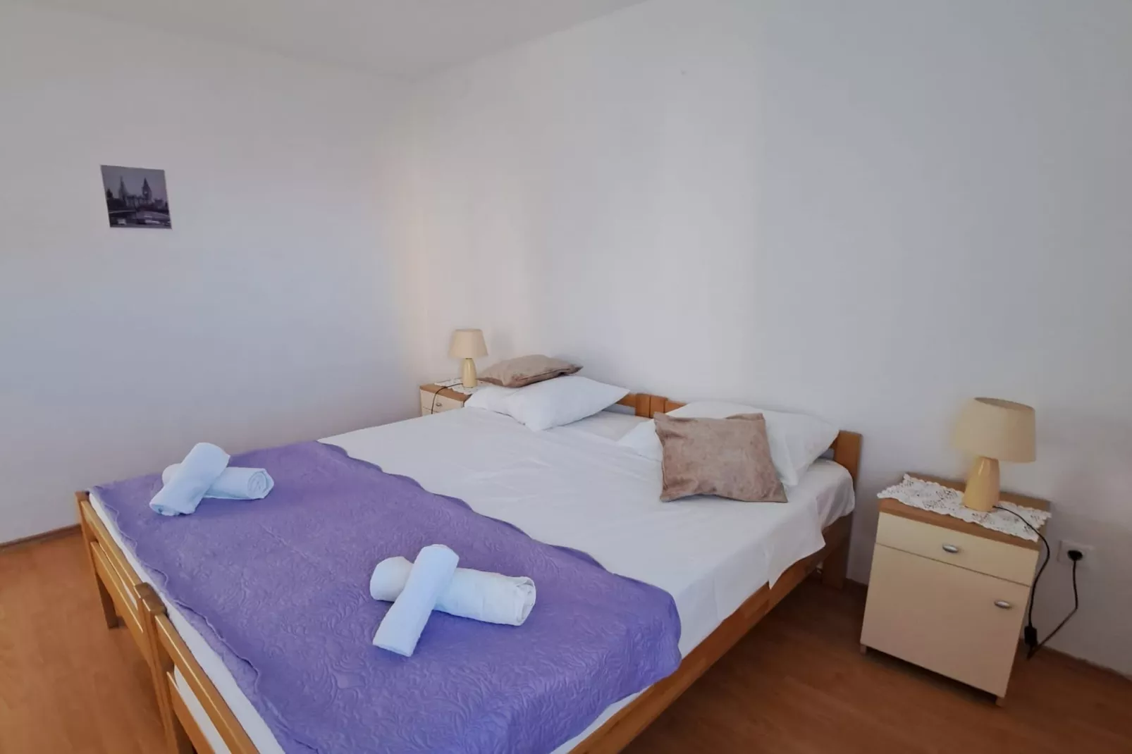 Apartment Marko (ST) - Three Bedroom Apartment with Balcony and Garden View-Slaapkamer