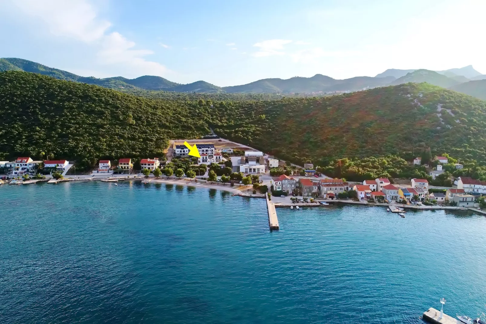 Villa E & D  - Four Bedroom Villa with Pool and Patio - Villa D-Uitzicht