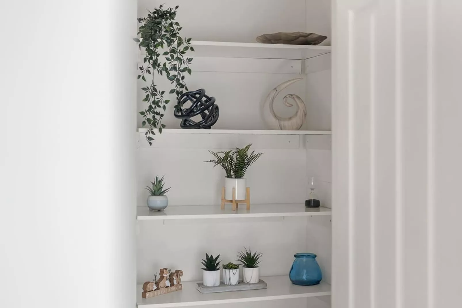 KT2 Gibbon Rd 94-Sfeer