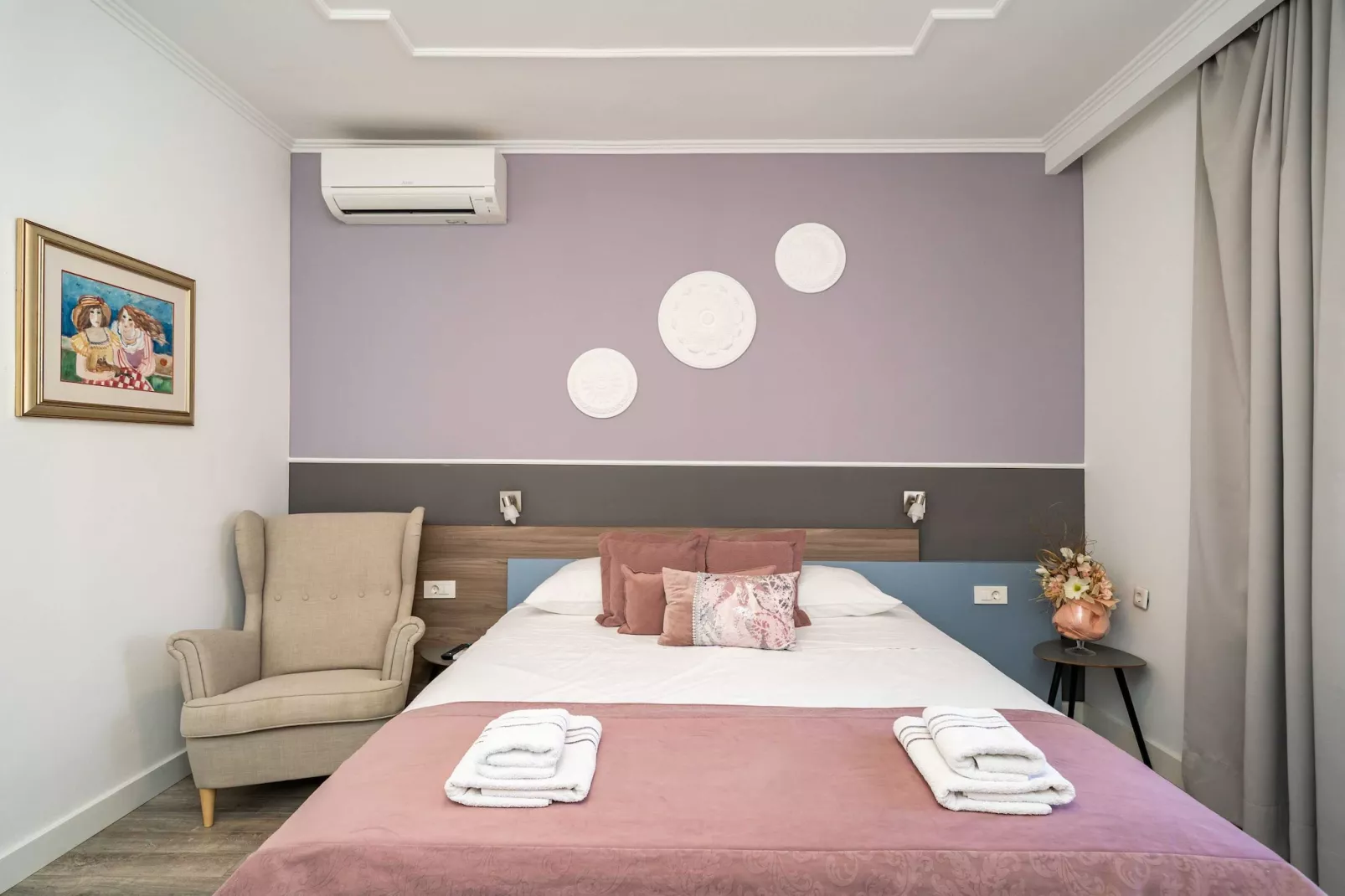 Holiday Home Trojković- Four Bedroom Holiday Home with Terrace and Swimming Pool-Slaapkamer