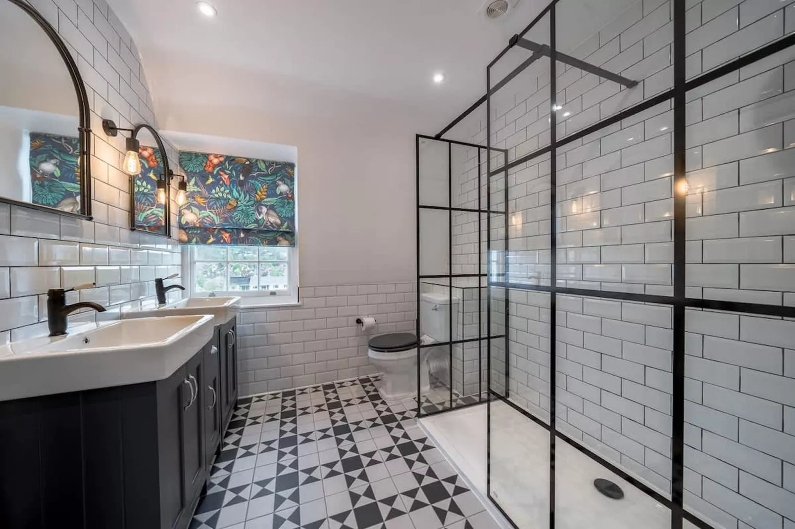 BA1 Walcot 4-Badkamer