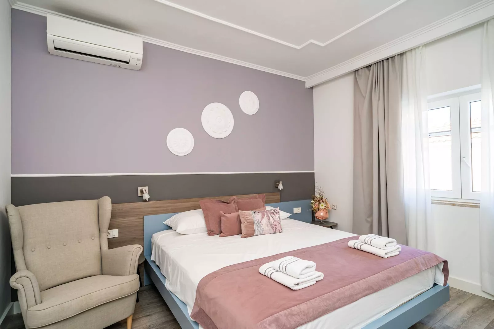 Holiday Home Trojković- Four Bedroom Holiday Home with Terrace and Swimming Pool-Slaapkamer