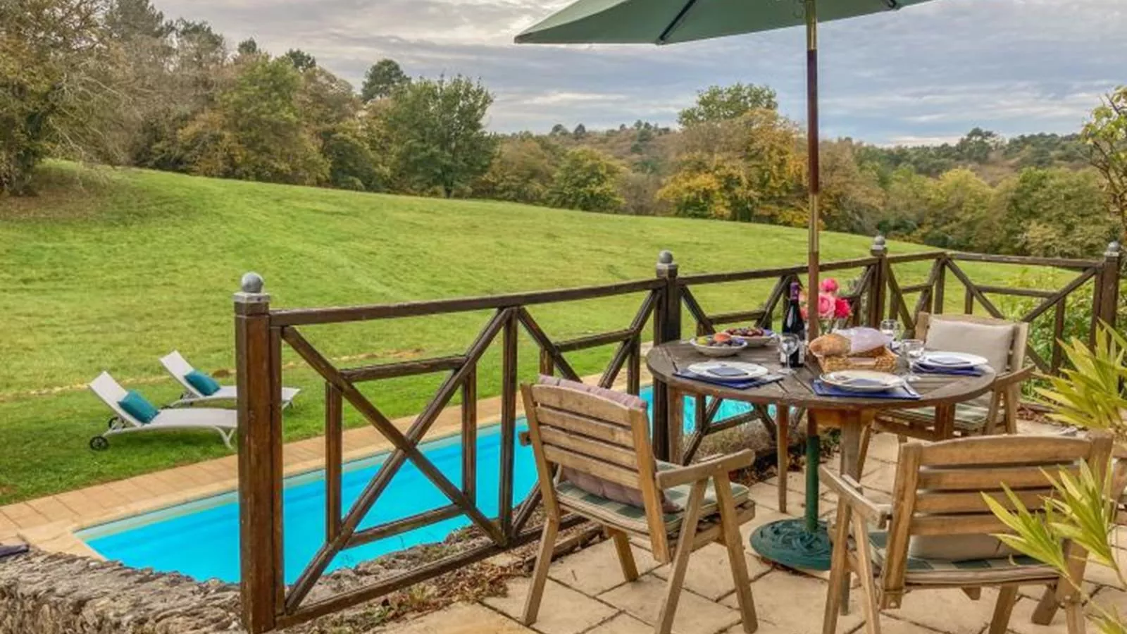 Maison Sauveterre - Tuinen zomer