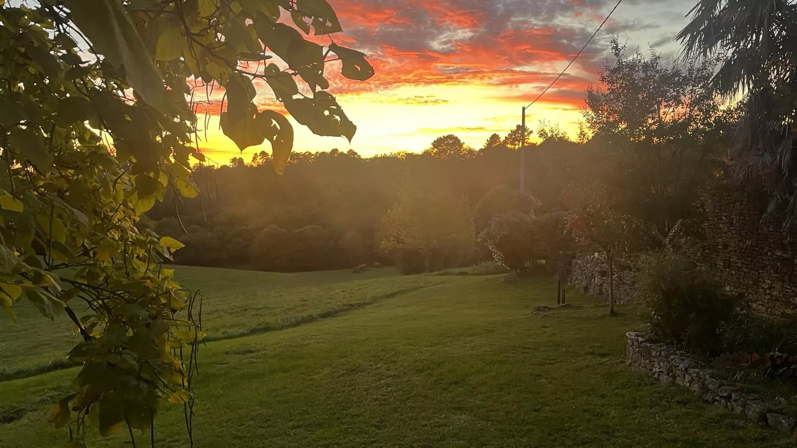 Maison Sauveterre - Uitzicht zomer