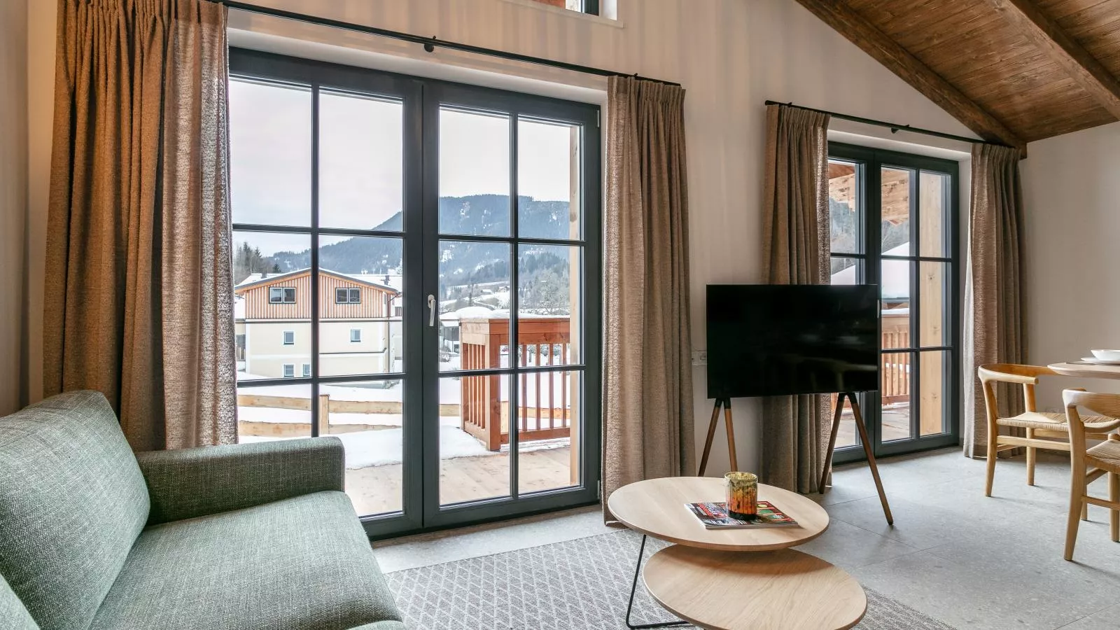 Tauernlodge Eben E1 - Woonkamer