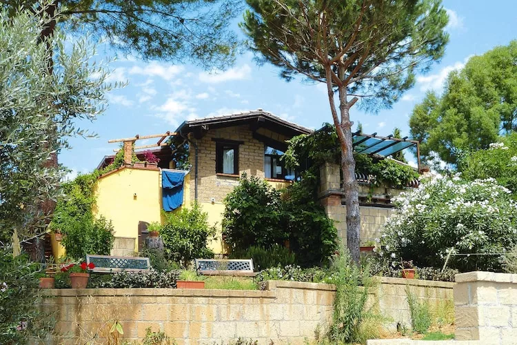 Holiday resort Centro Vacanze il Borgo Guardistallo- 2 letti soggiorno - Buitenkant zomer