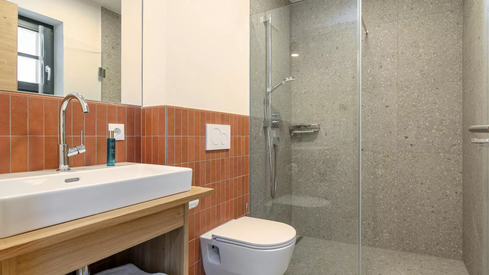 Tauernlodge Eben E1 - Badkamer