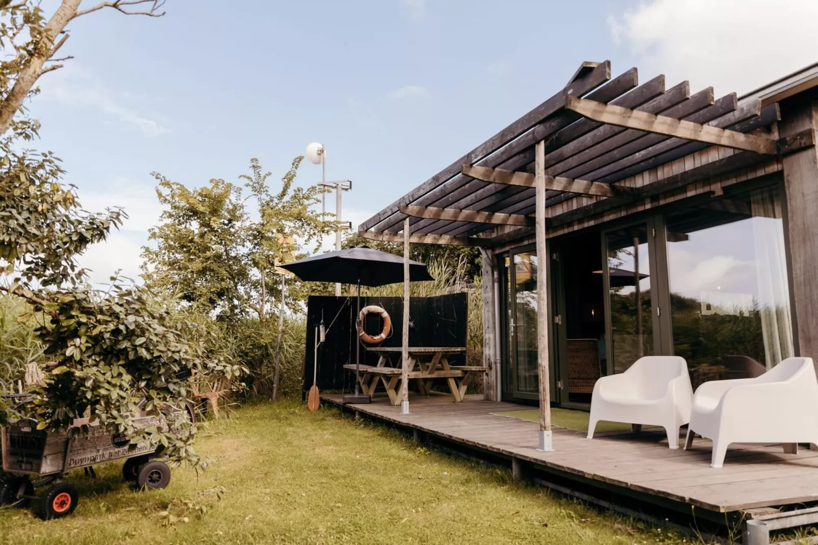 Juttershut Duynpark - Callantsoog-Tuinen zomer