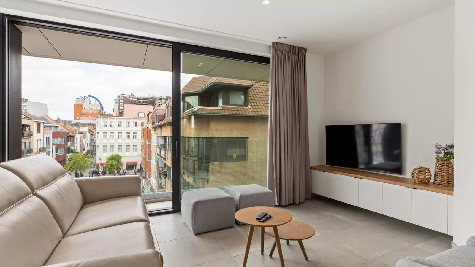 Maple Leaf - 03.02 + garage