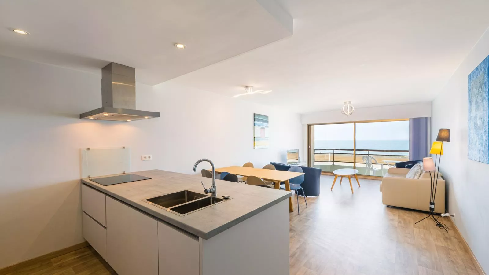 Atlantis I - 0104 + box 14-Woonkamer