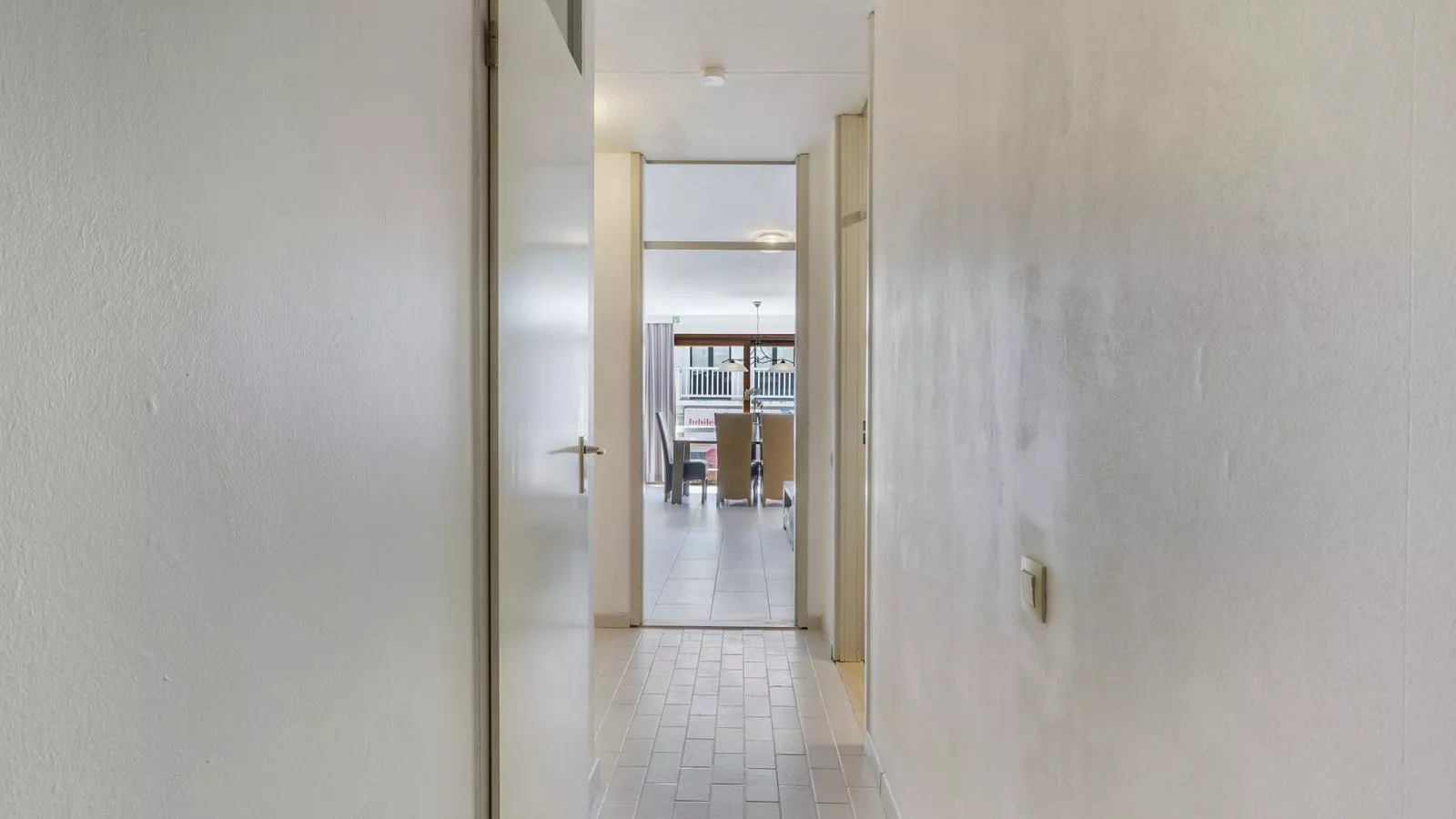 The Gallery ABC - A2 - Hal-ontvangst