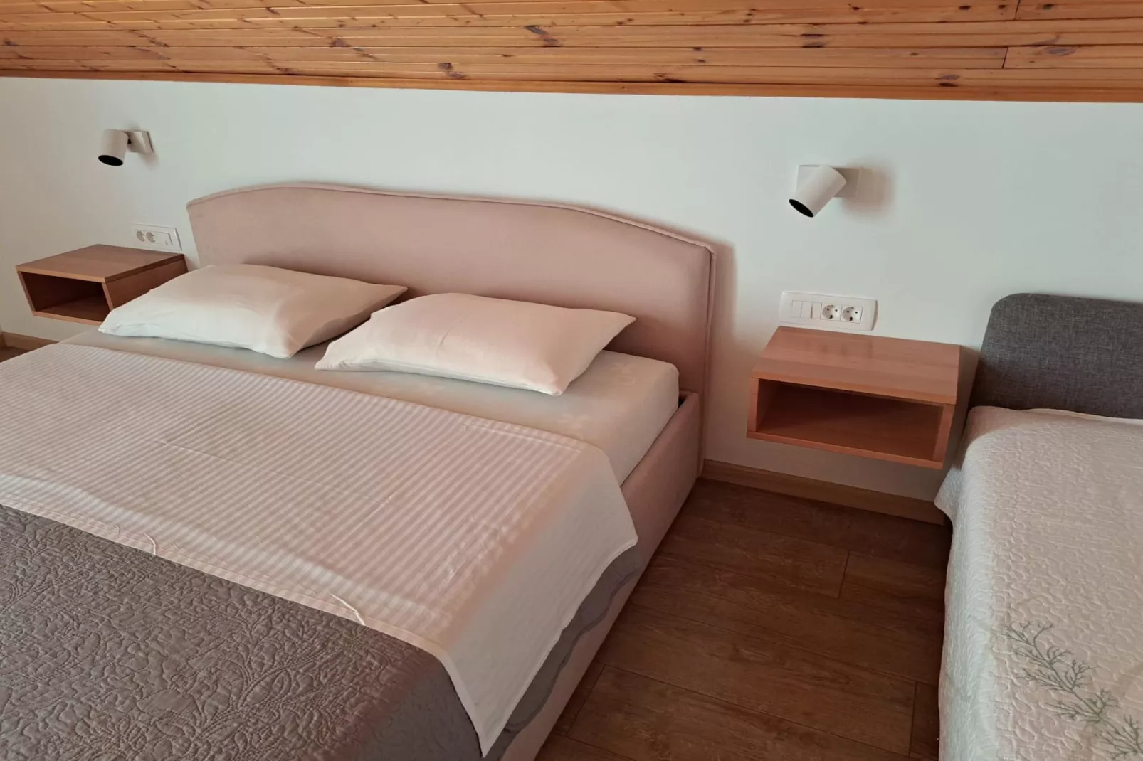 Guesthouse Žafran- Two Bedroom Apartment - Slaapkamer