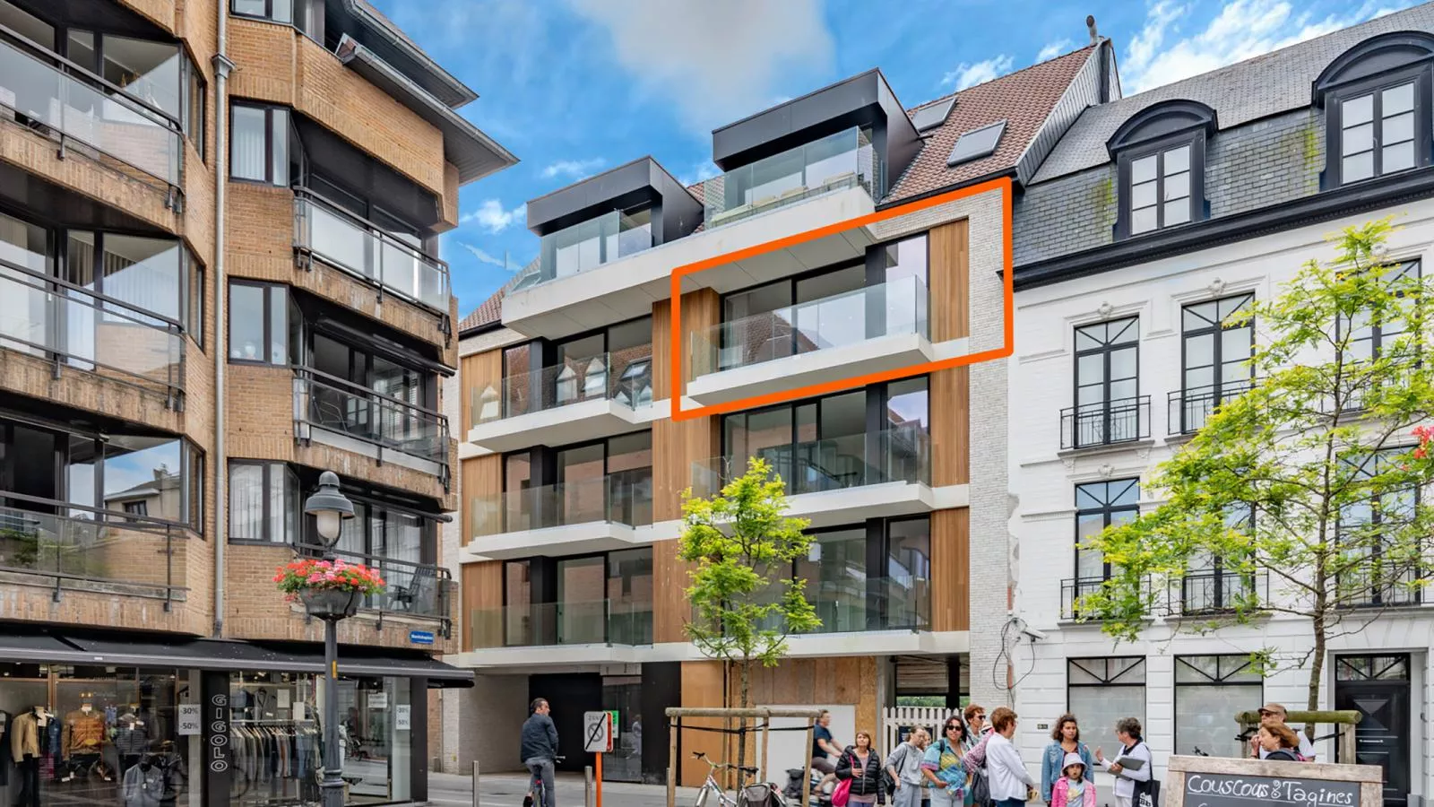 Maple Leaf - 03.02 + garage-Buitenlucht