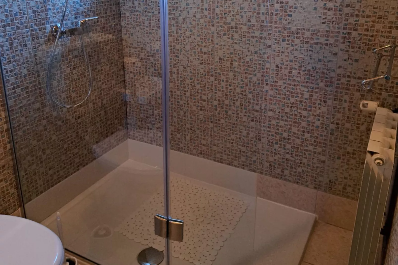 Guesthouse Žafran- Two Bedroom Apartment - Badkamer