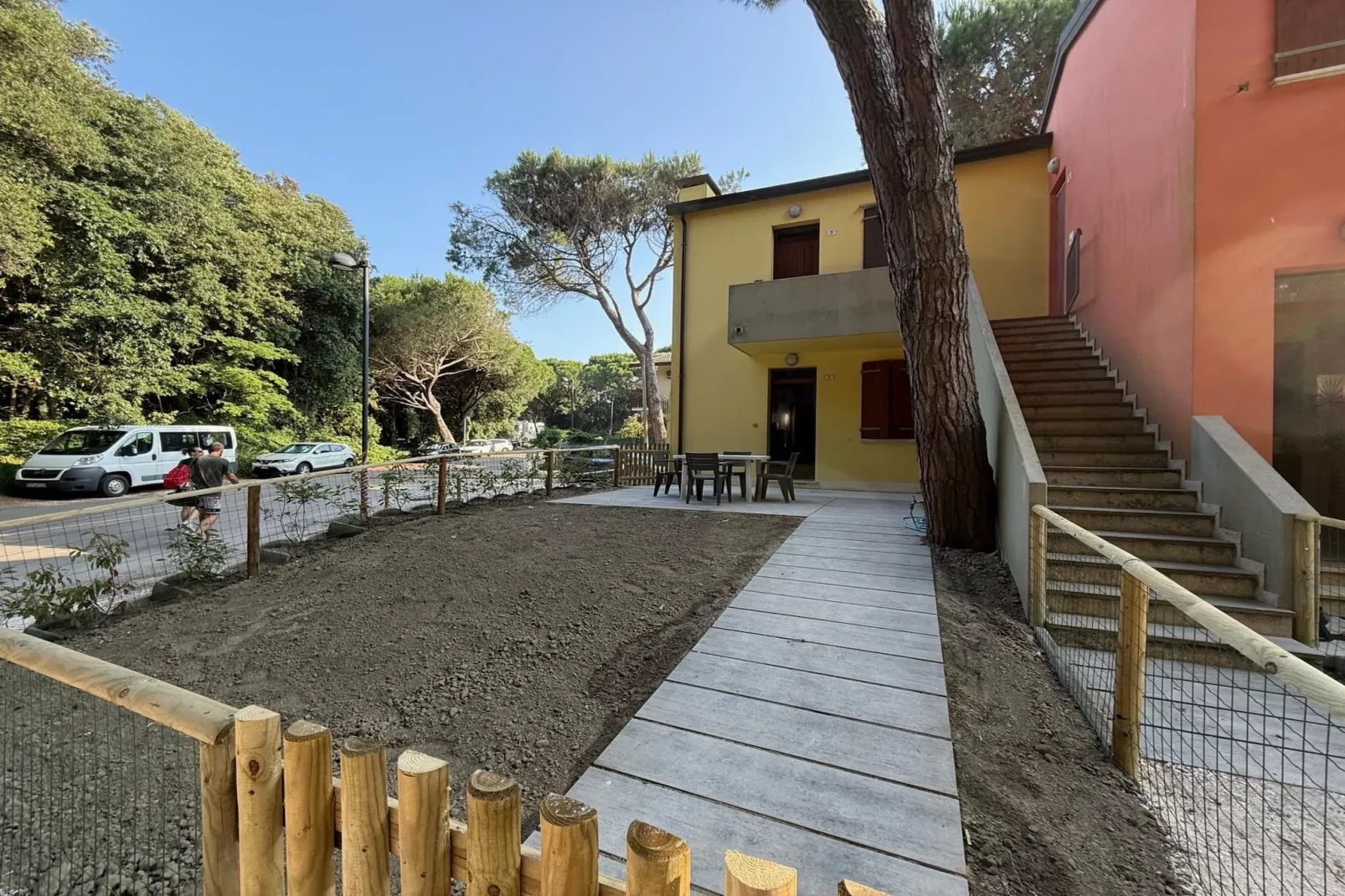 Germana trilo – 1 -Buitenkant zomer