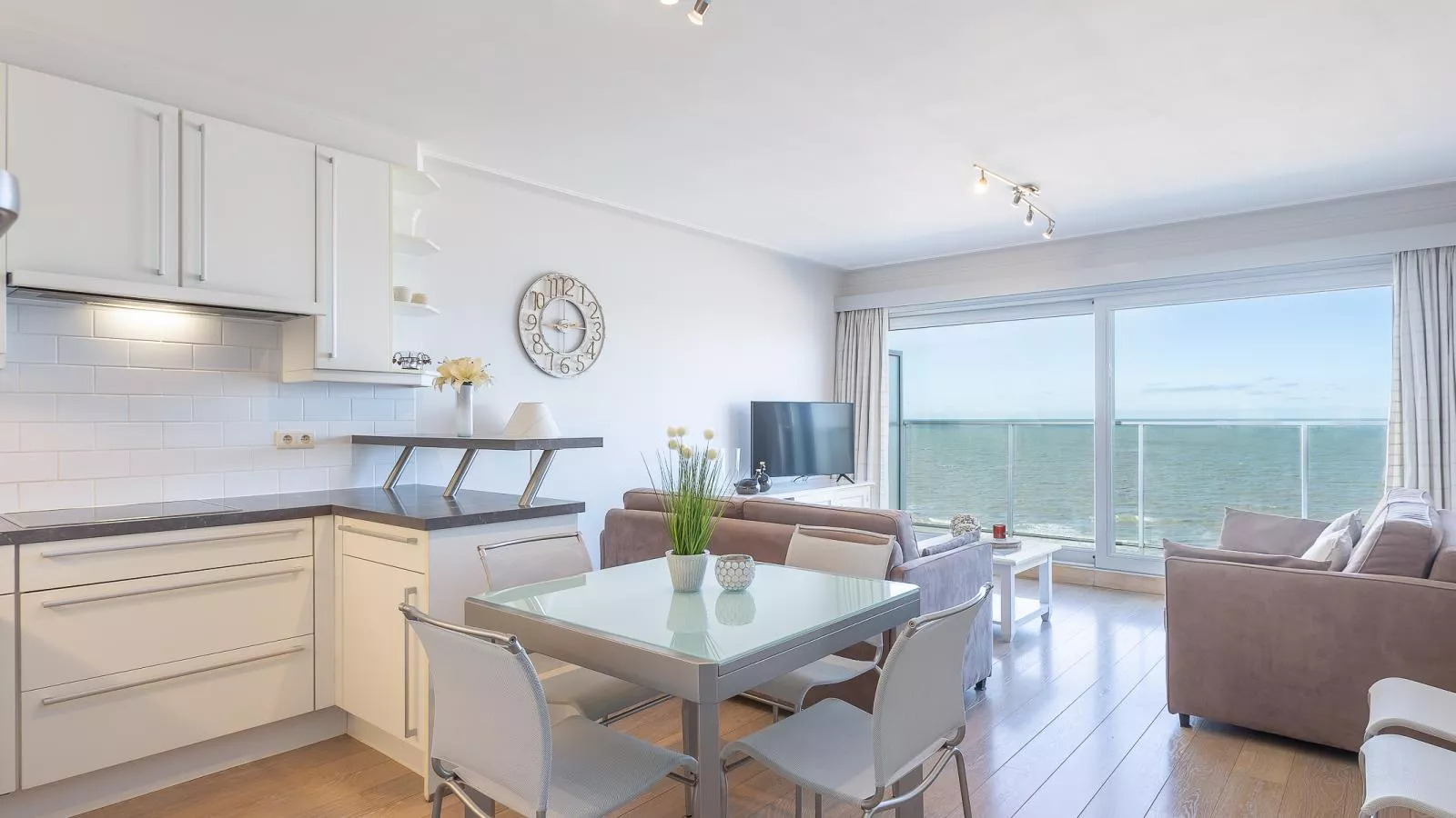 Romanza - 0405 + park.38