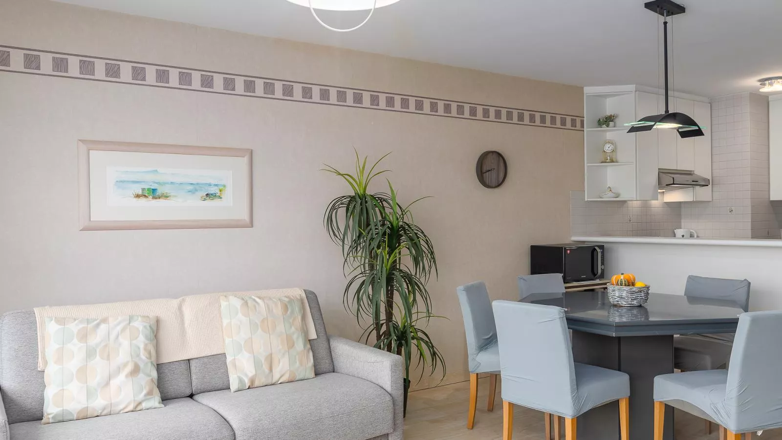 Espace II - 0102 + box 2 (Magnum)