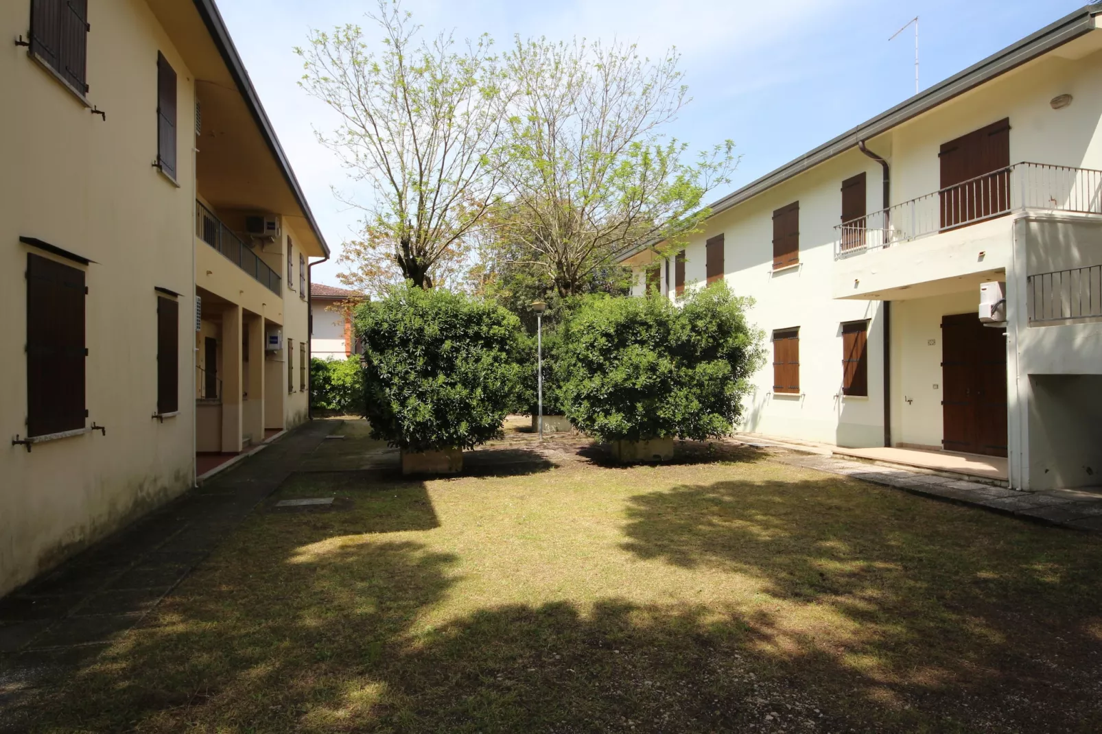 Lorenza trilo – 3-Buitenkant zomer