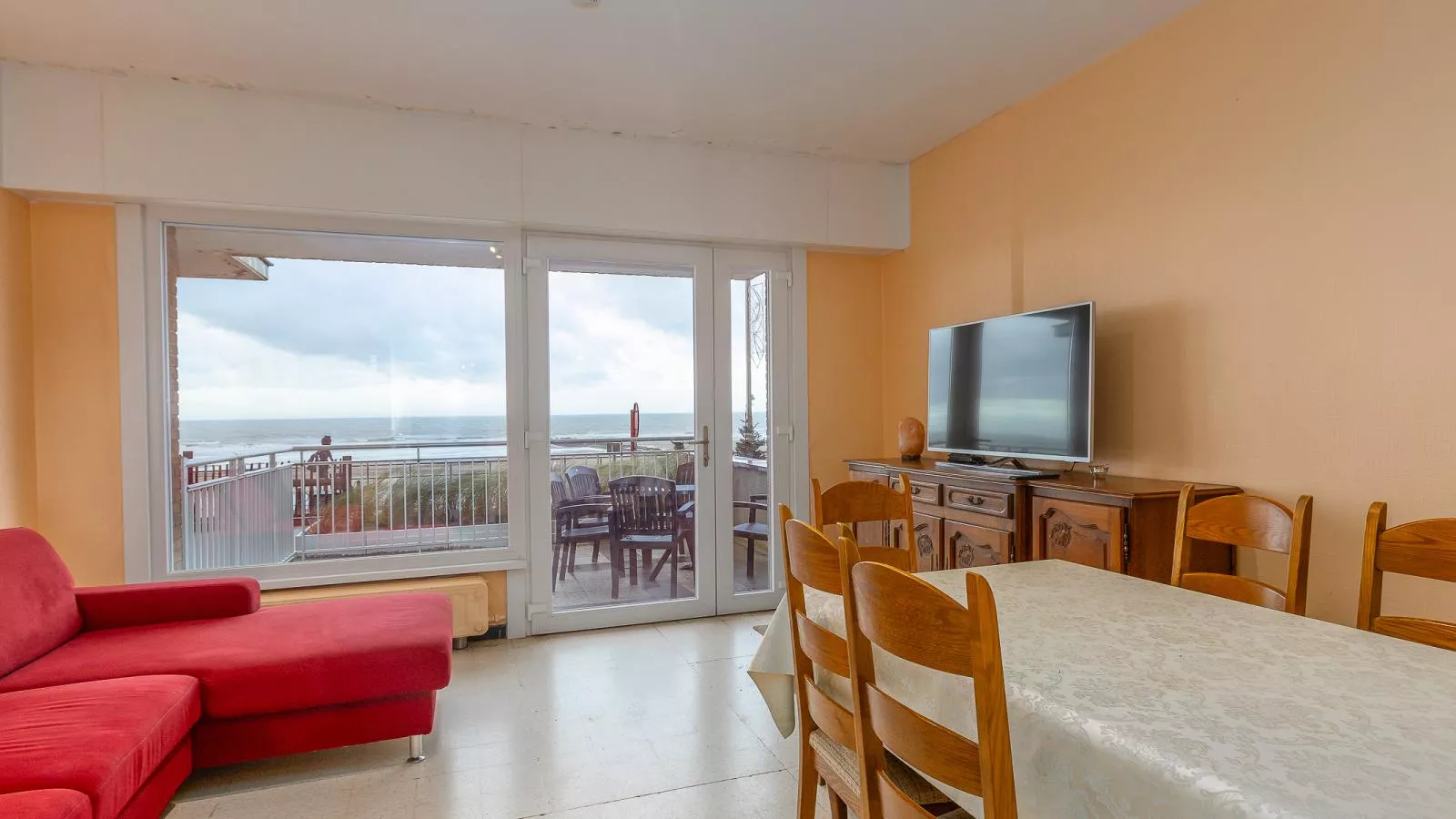 Sun Beach - 0001 + box 82 (Green Garden)-Woonkamer